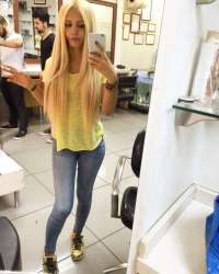 Alev-alev evinde buluşan eskort Melek