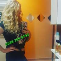 Alev-alev kumral kadın Birsen