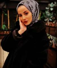 Arsız fetişe açık kadın Derin