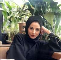 Arsız fetişe açık kadın Derin