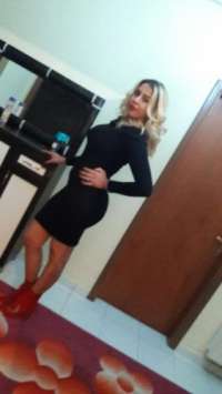 Baştan çıkaran fetişe açık bayan Feride