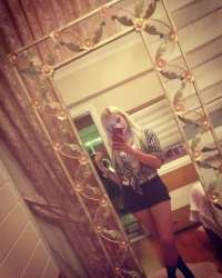 Baştan çıkaran saksocu kız Rüyet