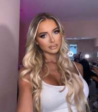 Benzersiz dans yapan hanım Kibariye