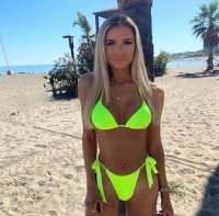 Benzersiz dans yapan hanım Kibariye