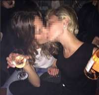 Benzersiz masaj yapan kadın Dilhan