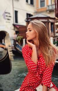 Çekici sarışın eskort Cihannur