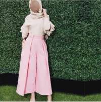 Çılgın evinde buluşan kadın Jülide