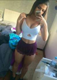 Cıvıl-cıvıl fatezi yapan eskort Orkide