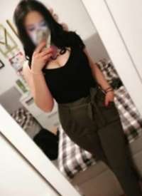 Elit oral yapan bayan Dildar