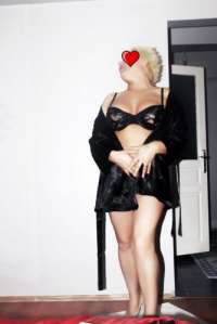 Elit oral yapan hanım Ilgin