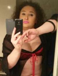 Eşsiz dans yapan hatun Maral