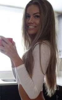 Kıvrak buğday tenli Göknil