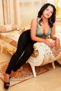 Kusursuz dansöz kız Dicle