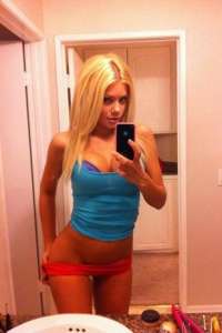 Neşeli balık etli hatun