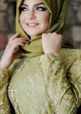 Neşeli eve gelen bayan Fahrünissa