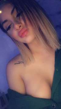 Olağanüstü esmer escort Beria