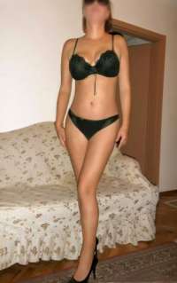 Olağanüstü kumral hatun Iyem