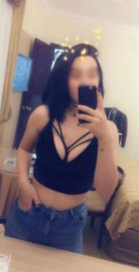 Samimi beyaz tenli Ilksen