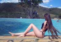 Seçkin orijinal resimli kız Feray