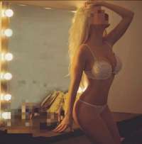 Seks kraliçası dans yapan bayan Buse