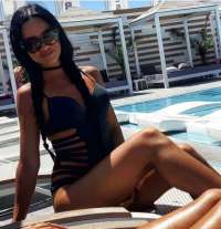 Seks kraliçası masaj yapan escort Melahat