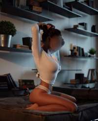 Seksi öpüşmeyi seven hanım Orkide