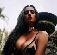 Şık esmer escort Büşra