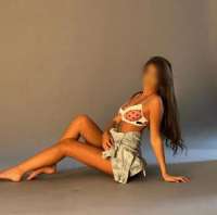 Şımarık oral yapan kadın Aygül