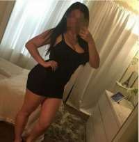 Unutulmaz öpüşmeyi seven hatun Adile